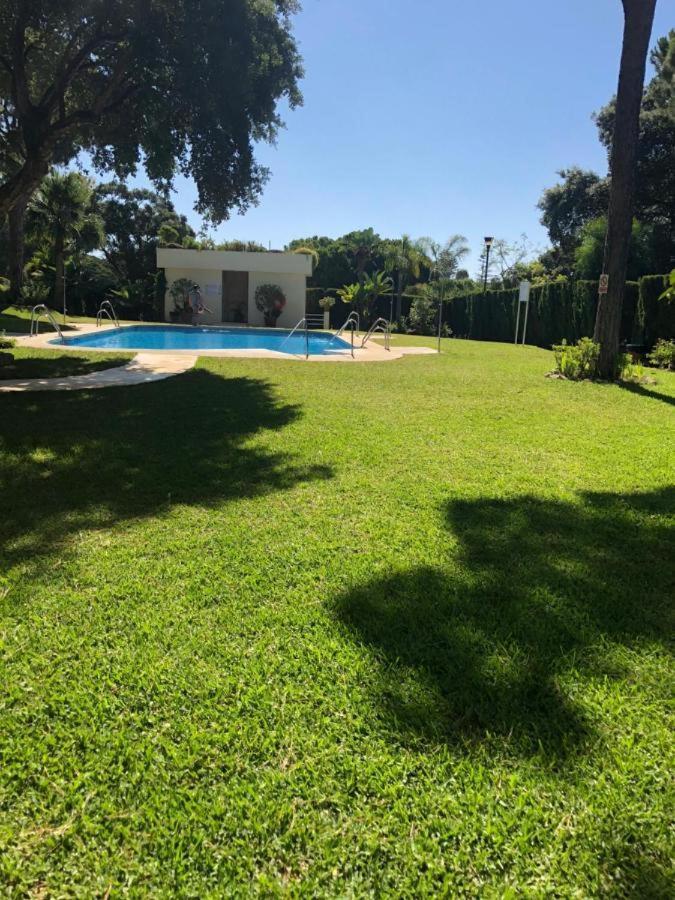 Ansa Beach Apartment - Cabopino, Marbella - Garden Level Exterior photo